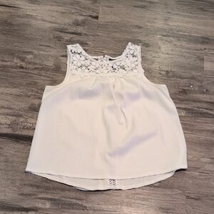 Daytrip Ivory Lace Sleeveless Blouse